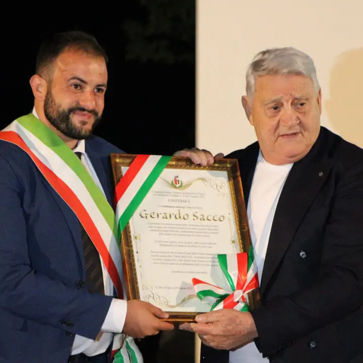 Conferita la cittadinanza onoraria di Santa Sofia a Gerardo Sacco