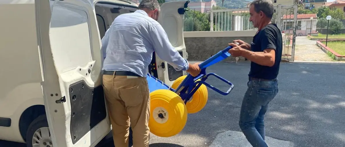 Cetraro, disabile non può andare in spiaggia: scoppia la polemica