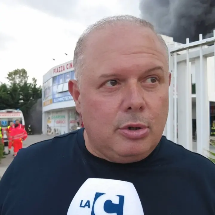 Corigliano Rossano, il proprietario di \"Piazza Cina\": «Stanco di fare l'imprenditore»