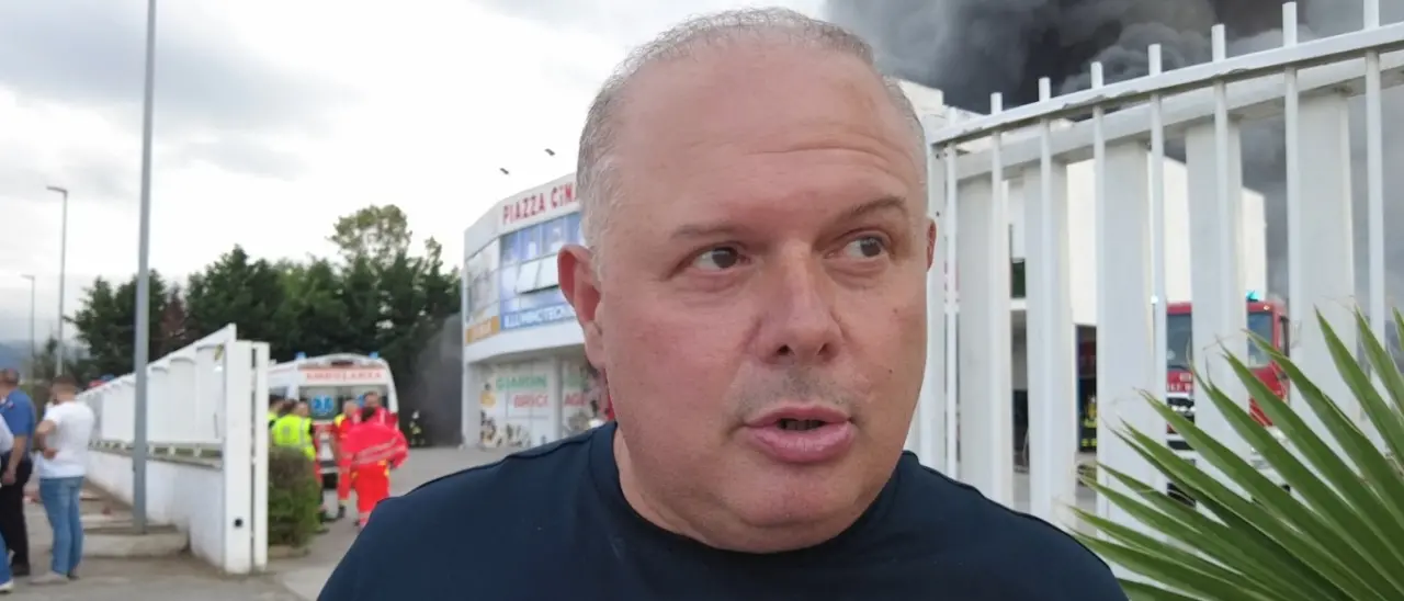 Corigliano Rossano, il proprietario di \"Piazza Cina\": «Stanco di fare l'imprenditore»