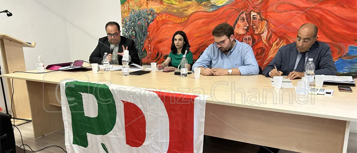 Pd Cosenza, presa di posizione sulla città unica e \"messaggio\" ai consiglieri regionali