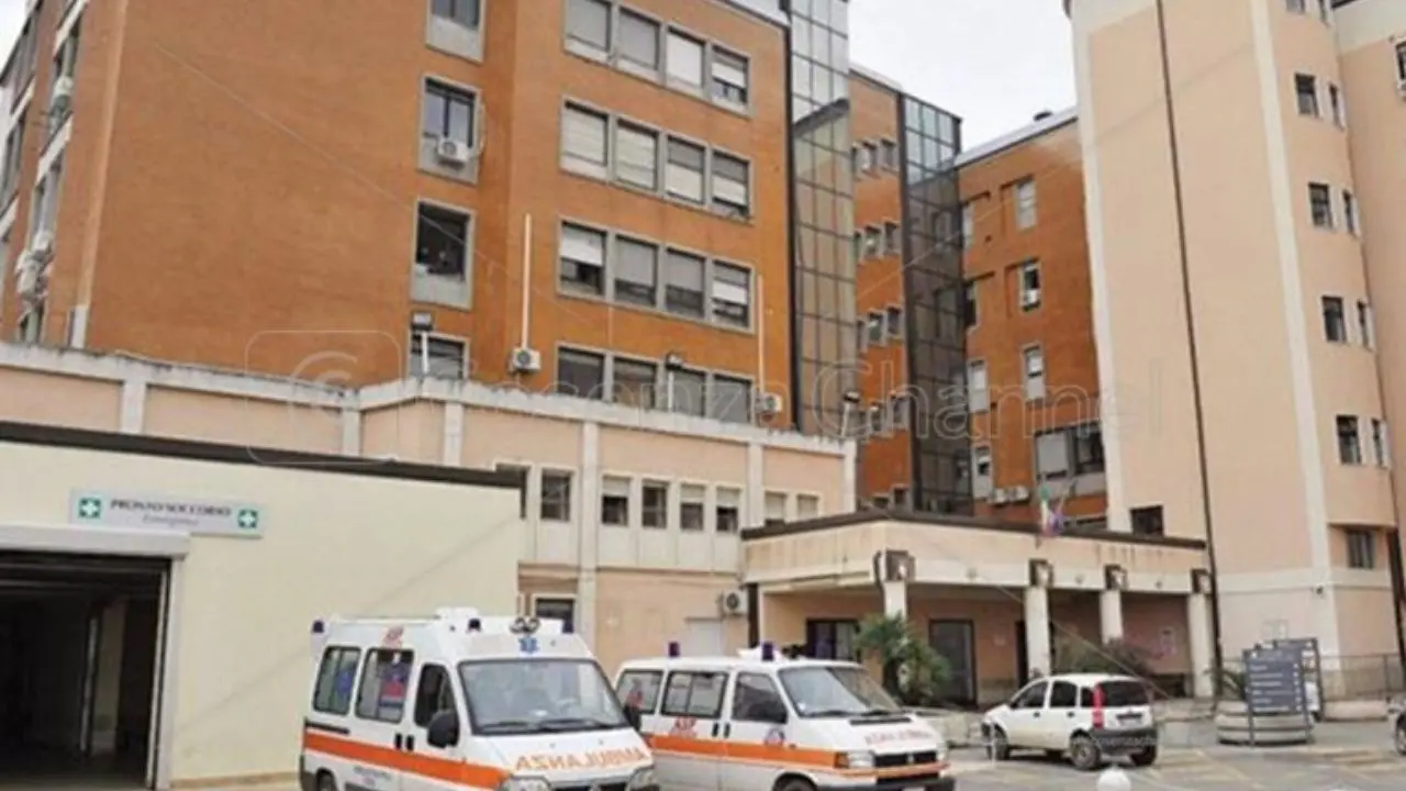 Ospedale Rossano, Lavia (Cisl): «L'interruzione dei ricoveri nel reparto di Ostetricia è l'ennesima mazzata»