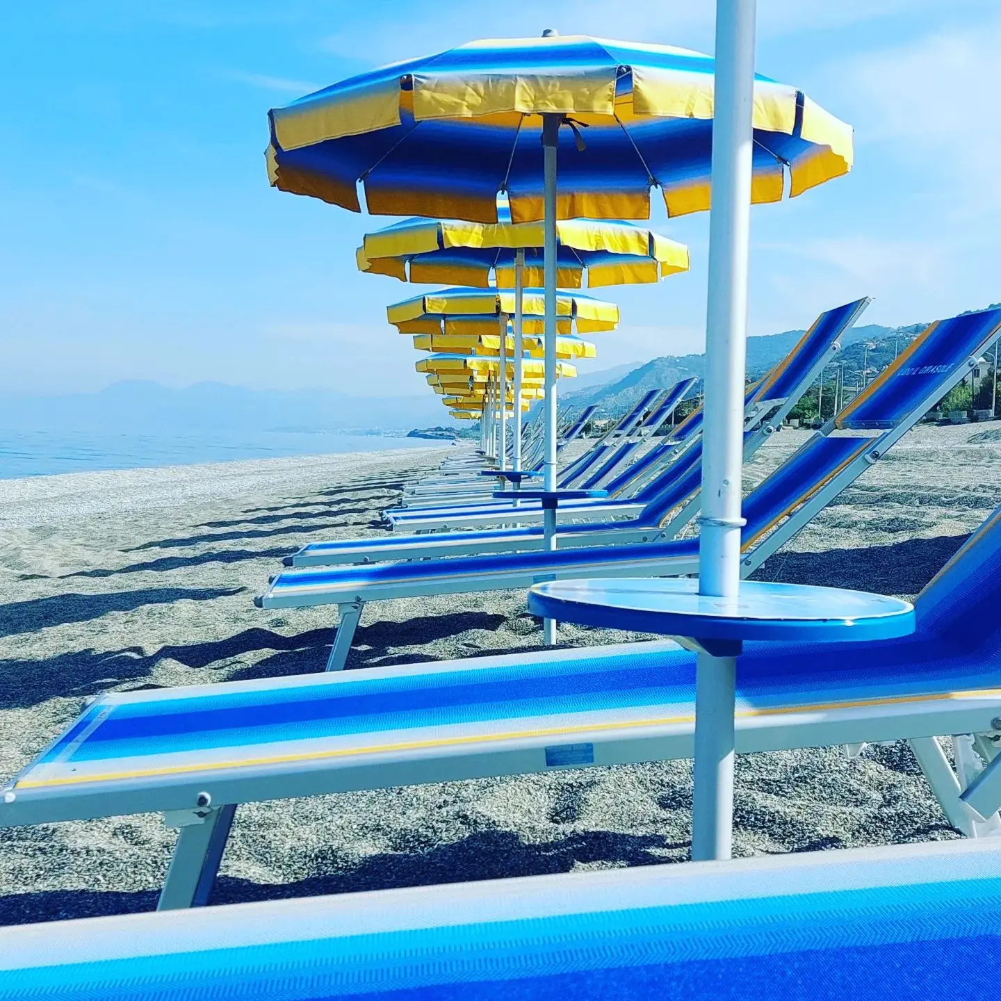 Scalea, sequestrati lido e attrezzature. Il complesso balneare non aveva le autorizzazioni