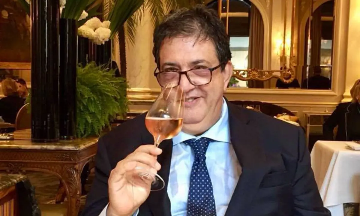 Cosenza Wine District: Luciano Pignataro protagonista di una Masterclass sulla Dop Terre di Cosenza