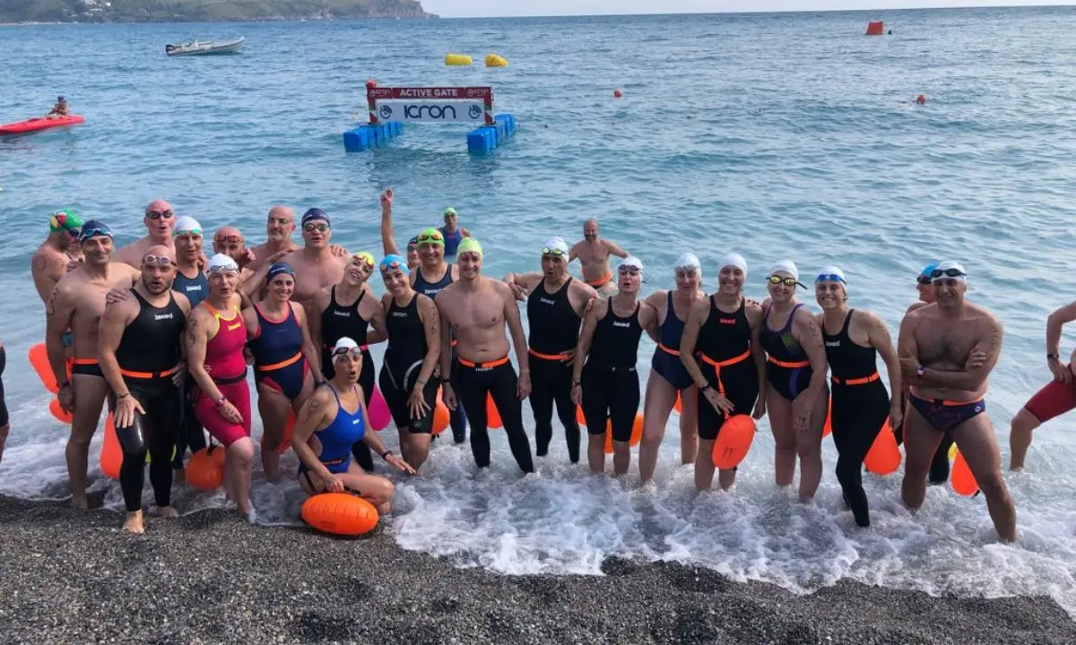 Nuoto, Aqa vince ancora: prima tra le società calabresi al master di Cirella