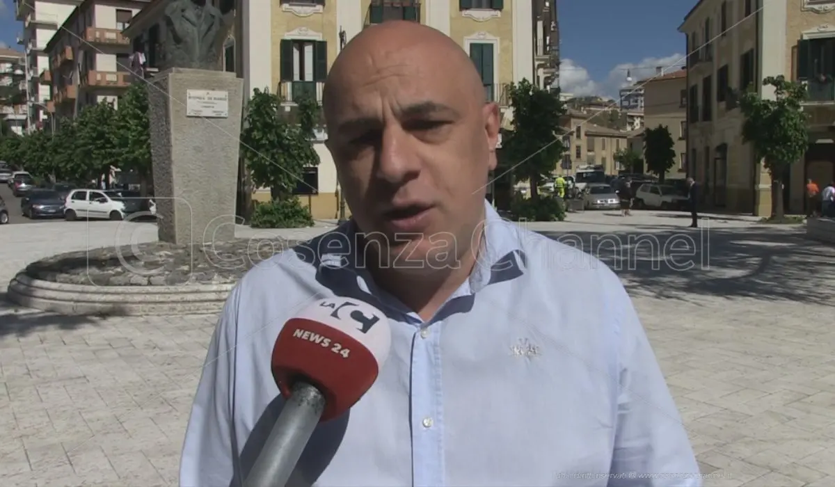 Perdite idriche a Donnici, De Cicco: «Interverremo nel più breve tempo possibile»