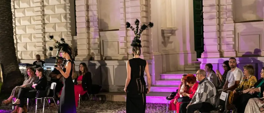 Sfila la moda sotto le stelle del centro storico per il lungo week end fashion di Cosenza