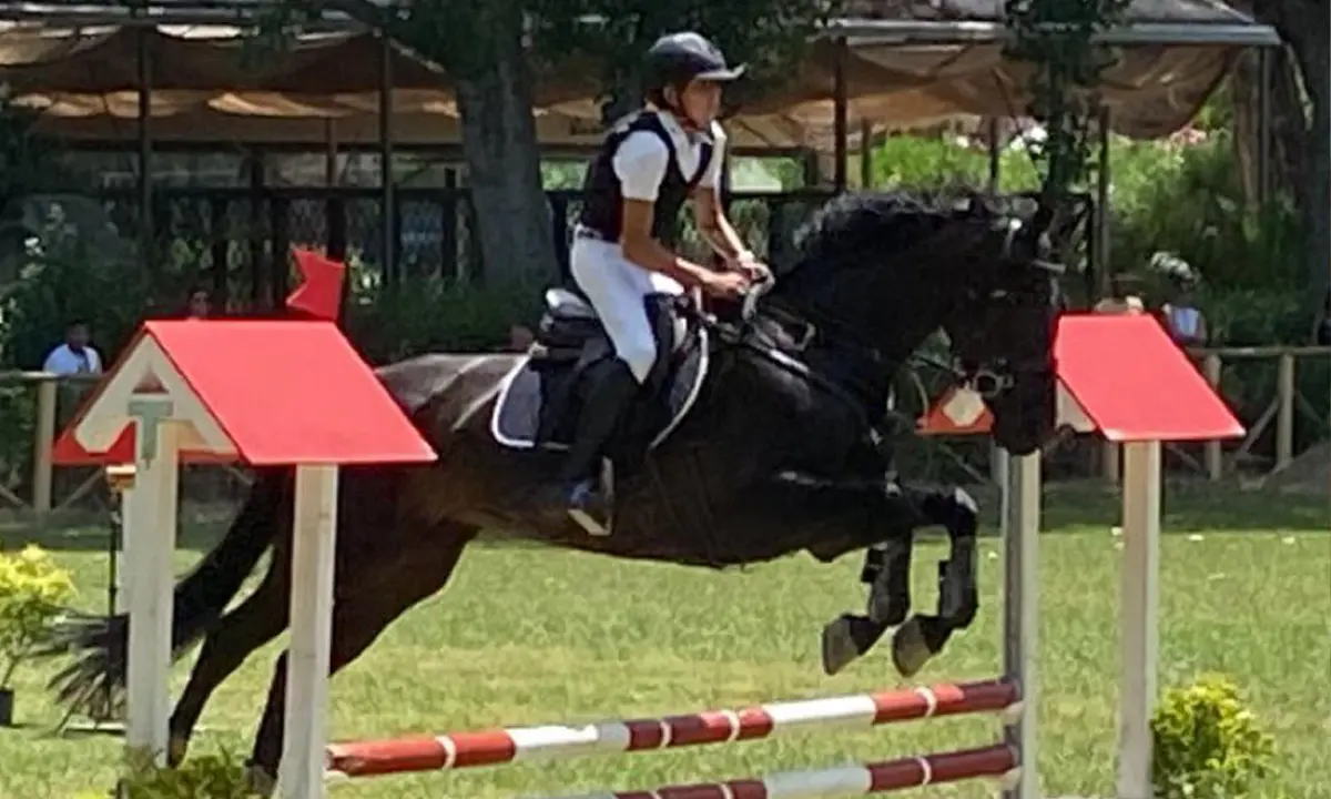 Equitazione, il baby Renato Garritano vince il campionato B90 a soli 14 anni