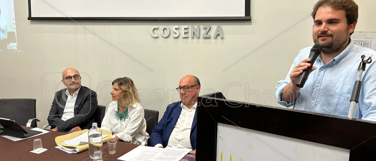 Sanità pubblica, il Pd di Cosenza lancia l’idea dei comitati popolari