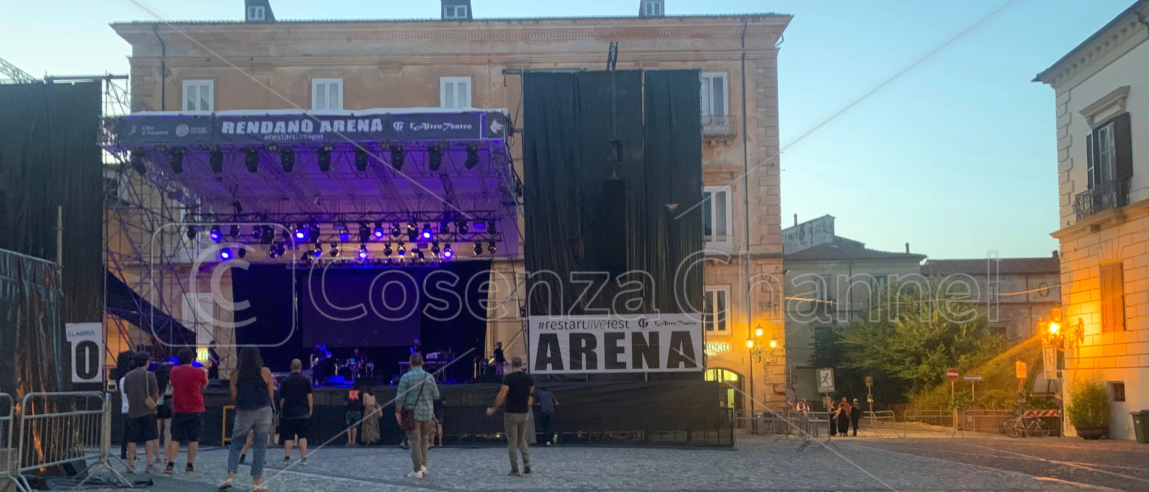 Invasioni a Cosenza: l’evento si farà nonostante i ritardi del bando regionale