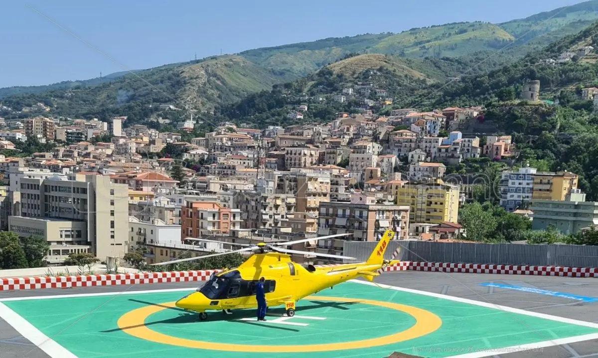 Paola, paziente trasferito d'urgenza a Roma per un trapianto di fegato
