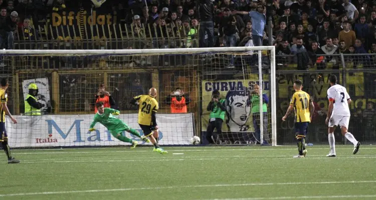 Ripa-Sandomenico, troppa Juve Stabia per il Cosenza (2-0)