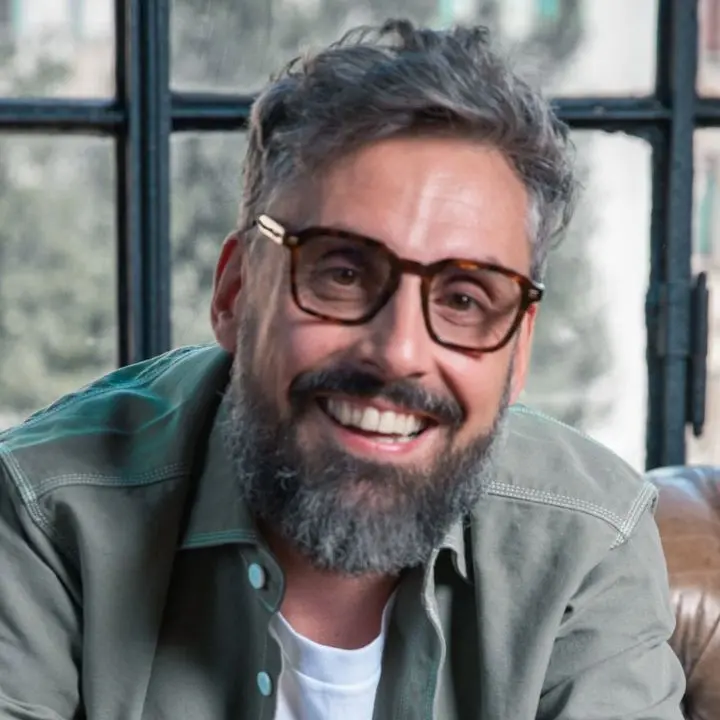 Festiva di Sanremo 2024, il no \"scherzoso\" di Brunori: «Non ci andrò mai: ho paura che gli amici mi sfottano»