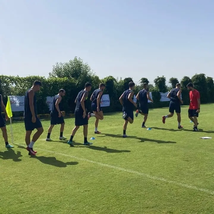 Cosenza, ultimi giorni di pausa per i calciatori: si riparte lunedì