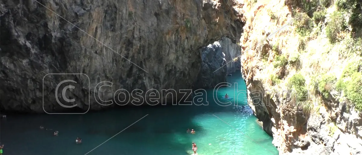 Arcomagno di San Nicola Arcella, le nuove regole: no asciugamani e visite su prenotazione