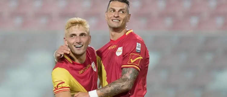 Negro aggancia Caturano in vetta, avanzano in tre. Classifica marcatori dopo l'11° giornata