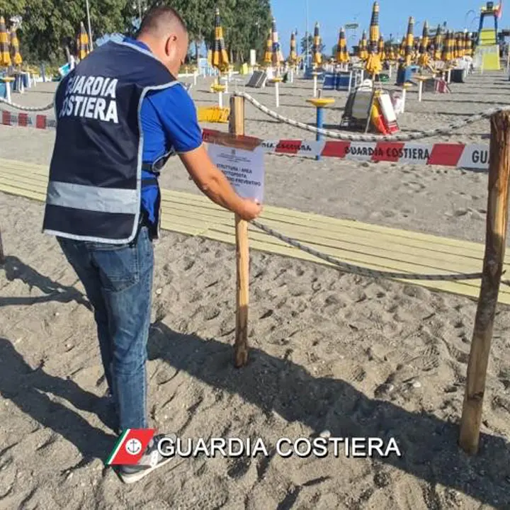 Mandatoriccio, sequestrato uno stabilimento balneare per difformità strutturali
