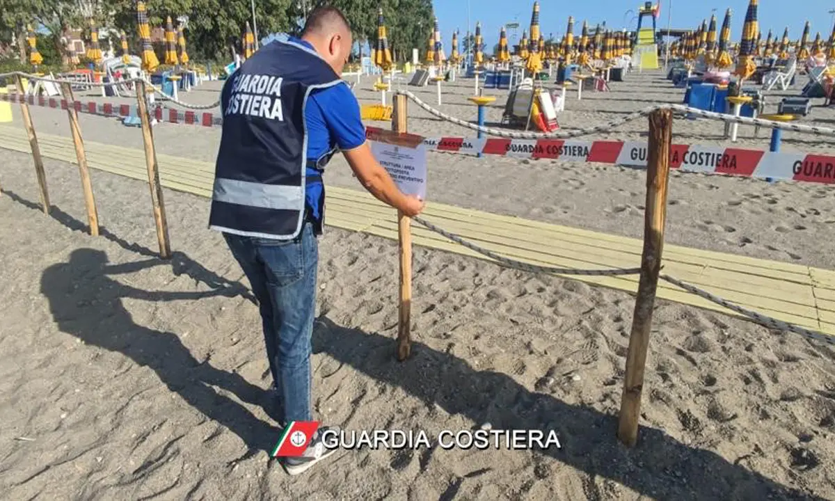 Mandatoriccio, sequestrato uno stabilimento balneare per difformità strutturali