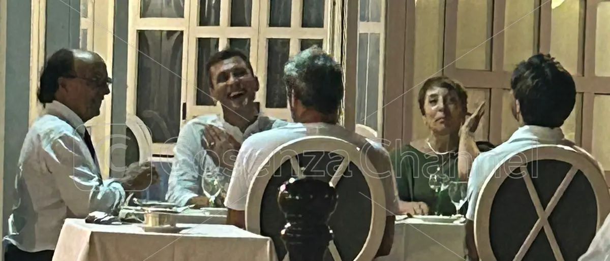 Cosenza, Guarascio a cena con lo staff. Gli obiettivi di calciomercato