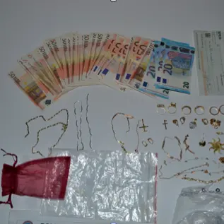 Amantea, ricettazione e resistenza a pubblico ufficiale: due arresti