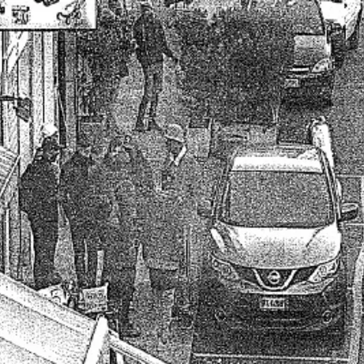 Cosenza, monito agli africani: «Vendete solo erba, se no vi uccidiamo»