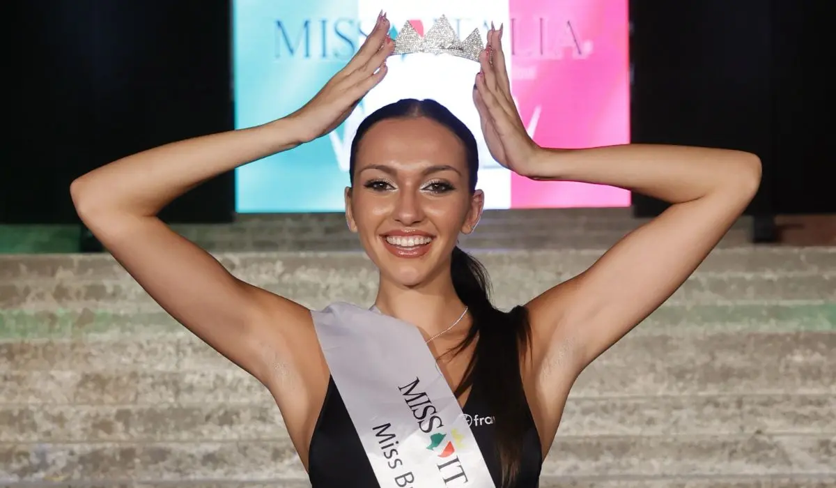 Cosenza, Miss Italia Calabria ha incoronato Miss Brutia