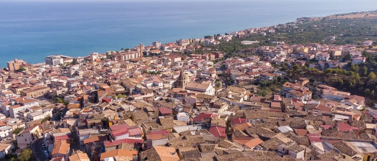 Il Prefetto di Cosenza scioglie il consiglio comunale di Trebisacce