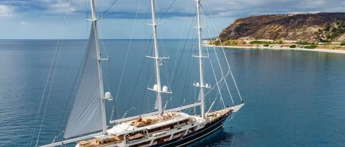 Jeff Bezos, un miliardario in Calabria. Il patron di Amazon a Capo Bruzzano