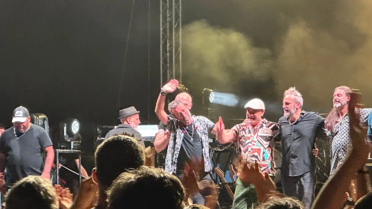 Corigliano Rossano, Daniele Silvestri e la sua band incantano il pubblico