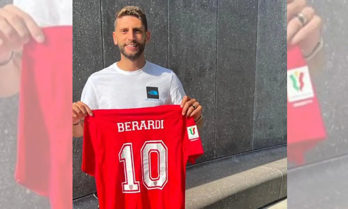 Sassuolo-Cosenza, la prima di Berardi contro i colori della sua provincia