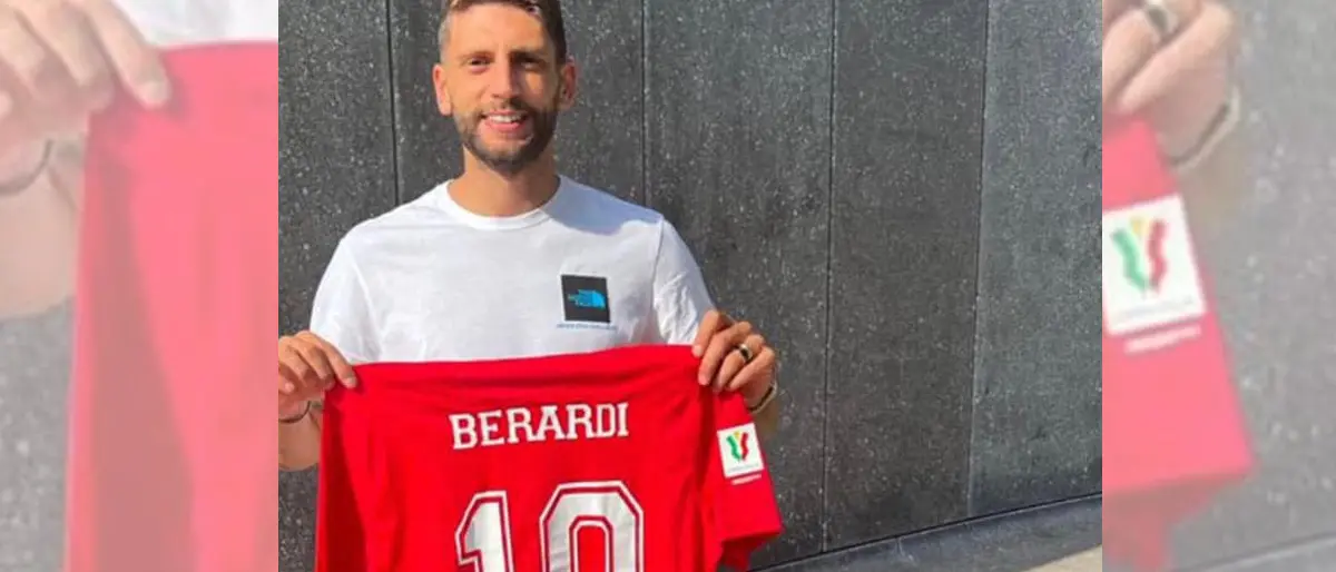 Sassuolo-Cosenza, la prima di Berardi contro i colori della sua provincia