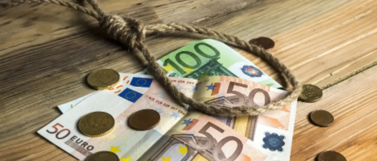 Prestiti usurari e minacce per gli “stipendi del clan”: così Patitucci e i suoi uomini schiacciavano le persone offese