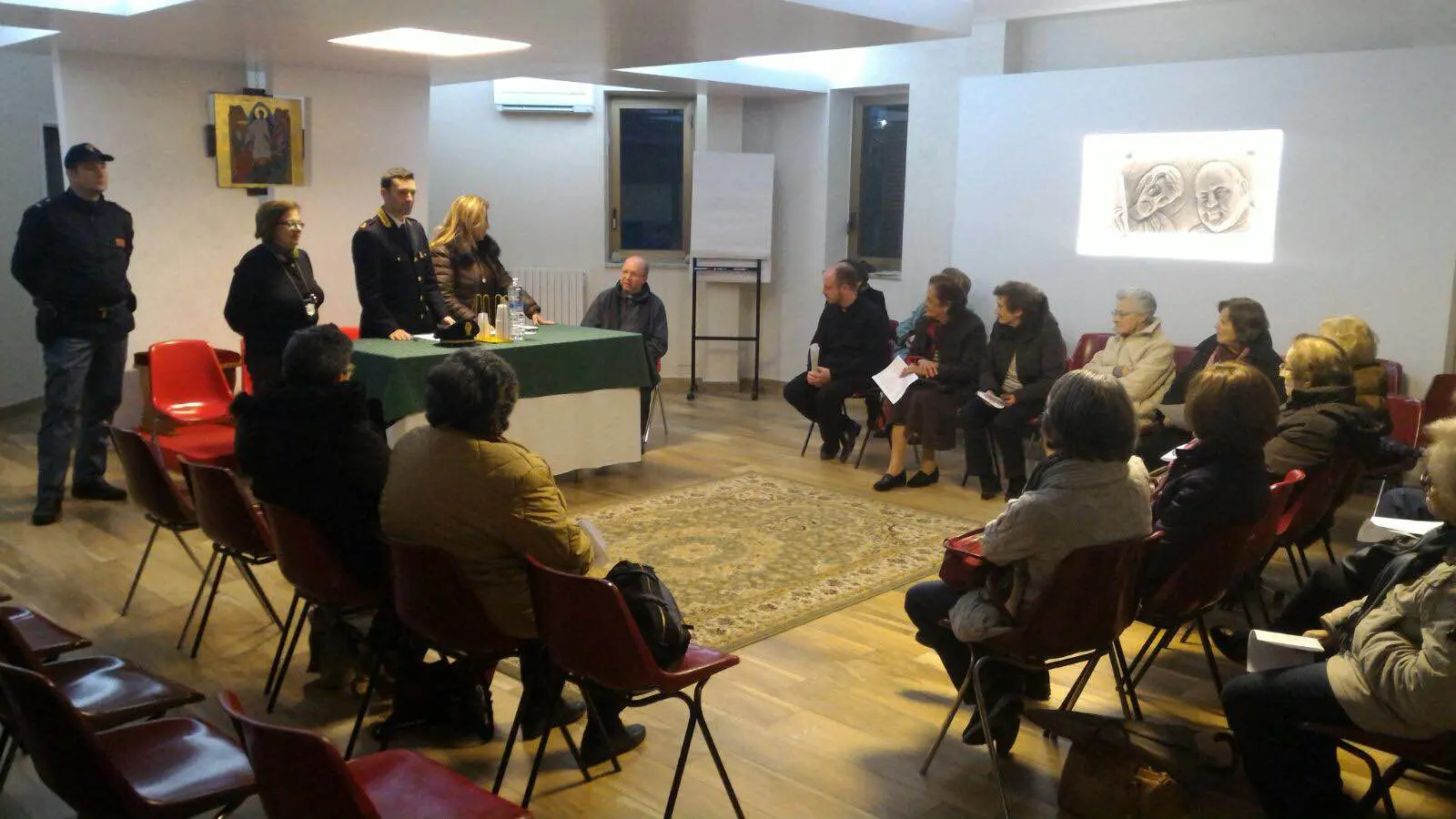 Truffe agli anziani, la Questura di Cosenza incontra i cittadini di Serra Spiga