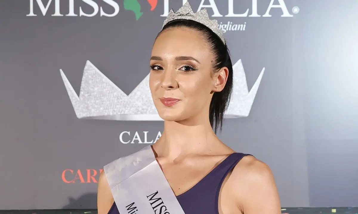 Malvito, Miss Italia Calabria ha incoronato Miss Valle dell’Esaro 2023