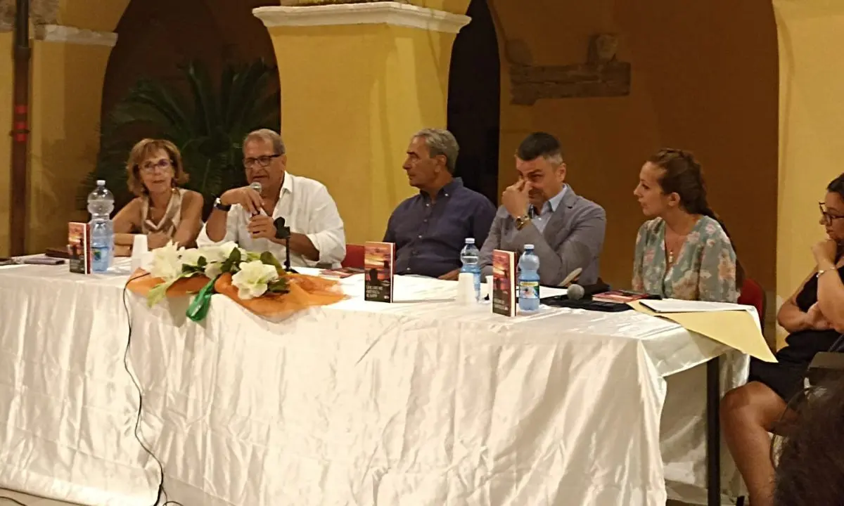 San Lucido, presentato il libro di Gigi Lupo e Amalia Oleastro