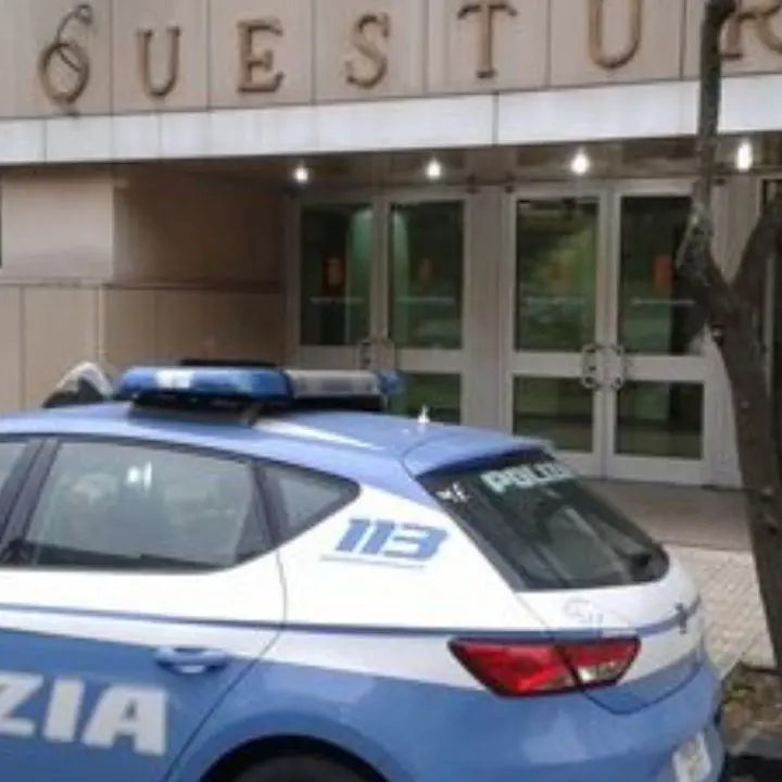 Arrestato uomo per maltrattamenti, furto e sottrazione di minorenne a Cosenza
