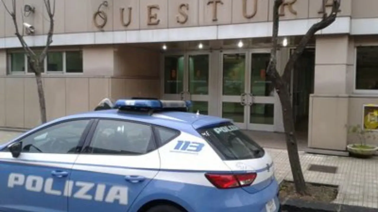 Inseguimento sulle strade di Cosenza, arrestato un topo d'auto