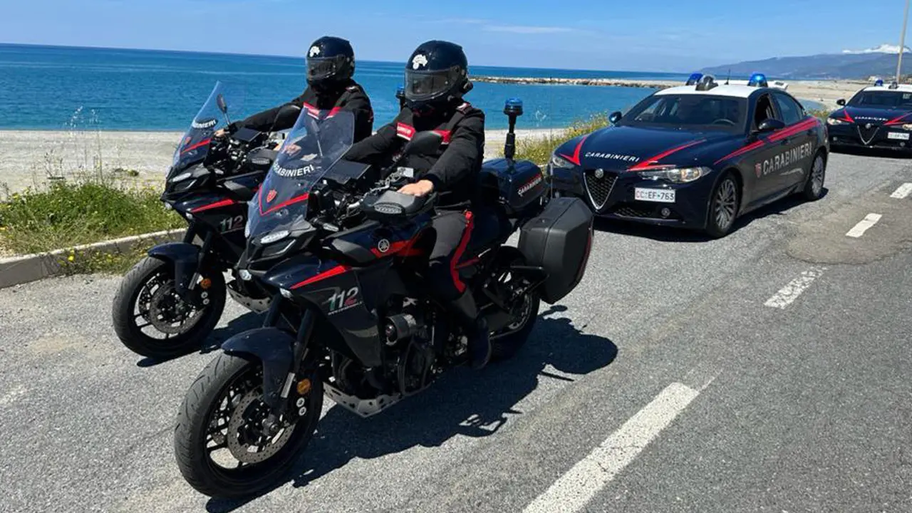 Cosenza, lungo la costa tirrenica 10mila euro di multa e ritirate otto patenti