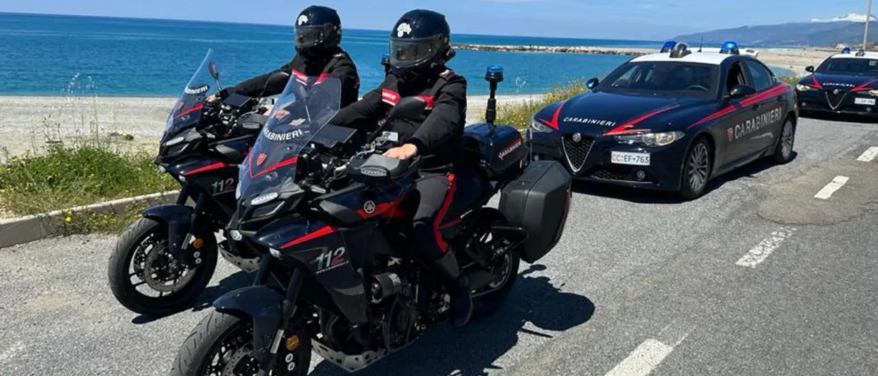 Cosenza, lungo la costa tirrenica 10mila euro di multa e ritirate otto patenti