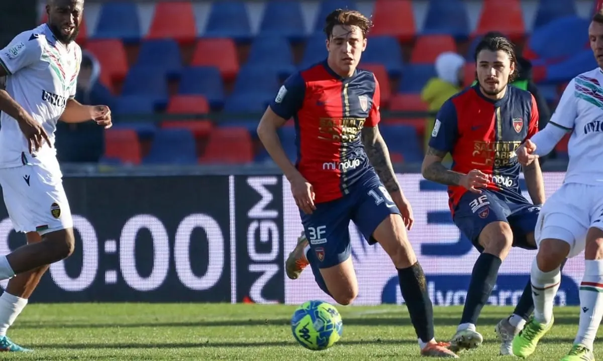 Cosenza, prima volta contro il Team\u00A0Altamura: tra i biancorossi c’è anche un ex\n