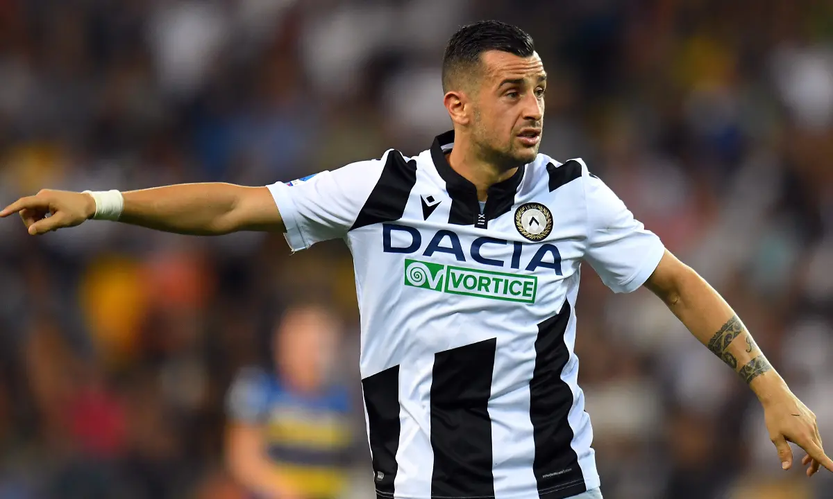 Cosenza, scatto per Nestorovski. Rossoblù davanti a tutti
