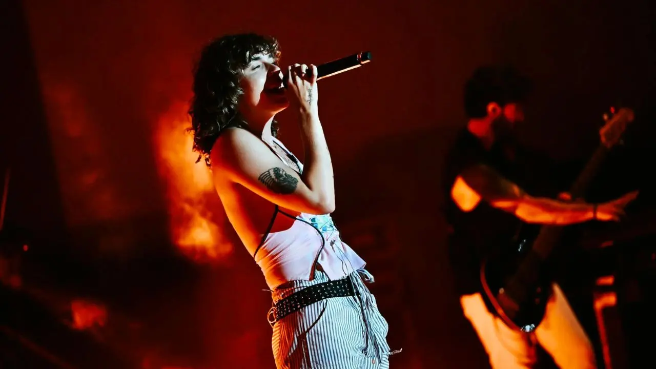 Diamante, Madame premiata sul palco dei Ruderi per il \"Miglior Live Estate 2023»