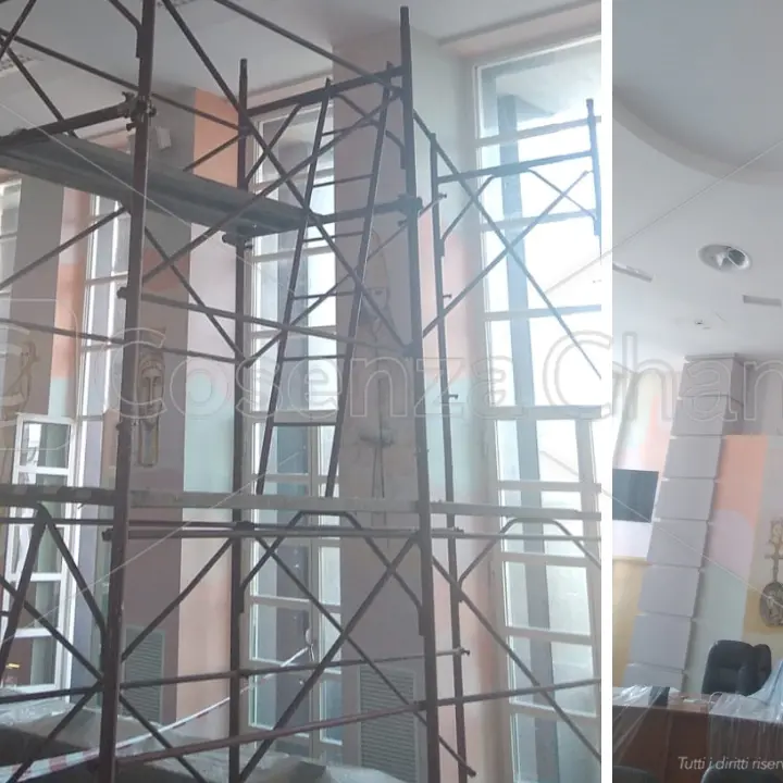 Palazzo dei Bruzi, dopo 9 mesi si ripara il controsoffitto della sala del consiglio