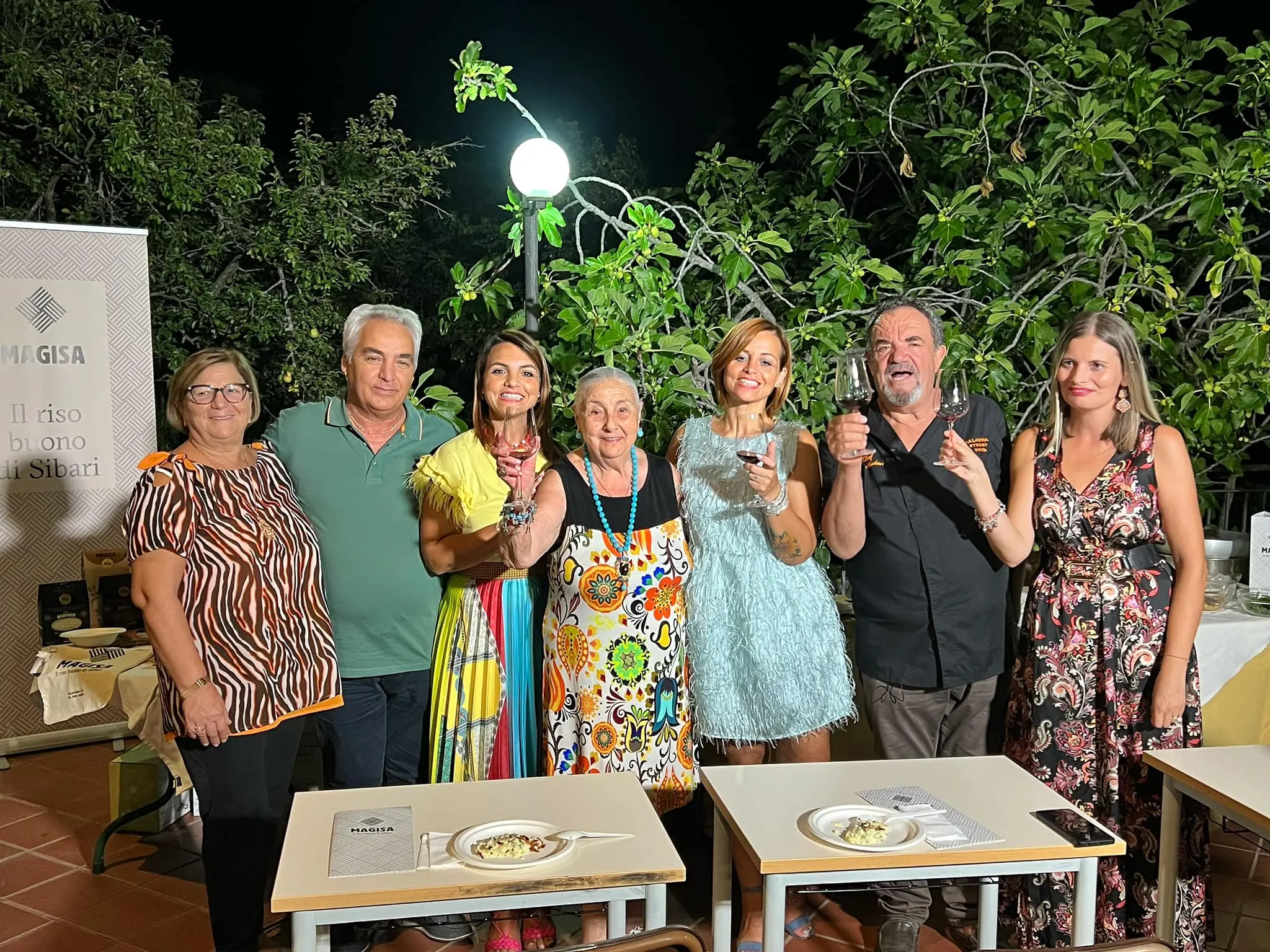 Aprigliano spalanca le porte al turismo gourmet. Due giorni tra vino, cultura e buon cibo