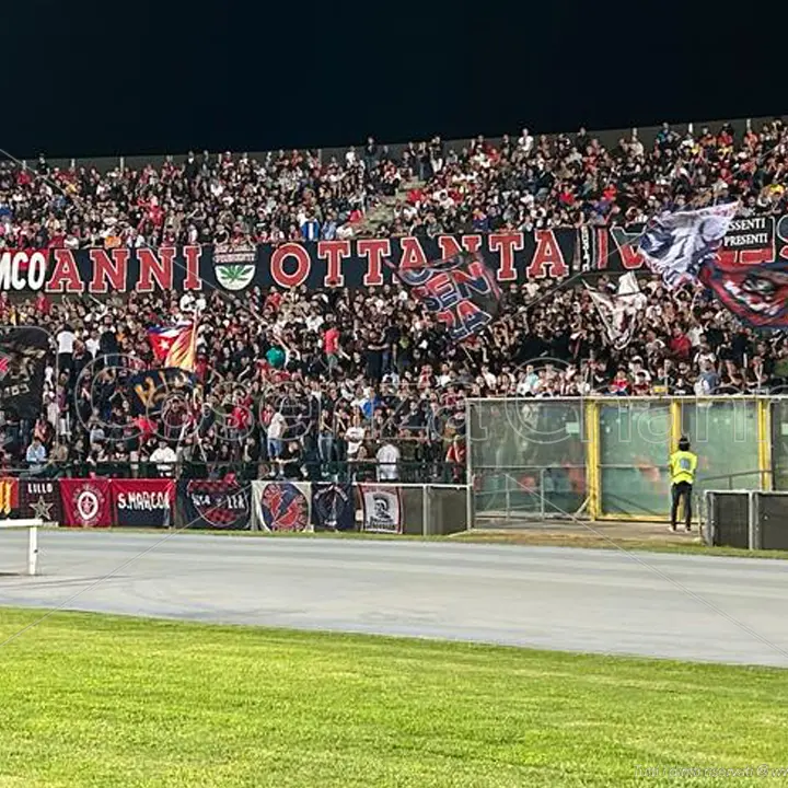 Cosenza-Catanzaro, incredibile. Guarascio mette le Curve a trenta euro