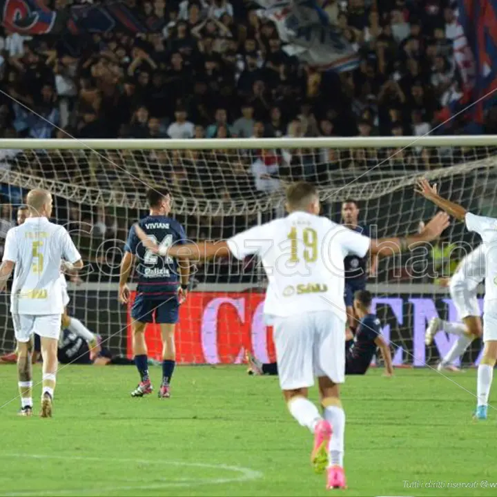 Cosenza-Modena 1-2: il tabellino del match