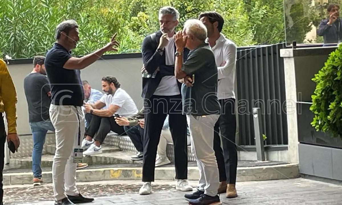 Calciomercato Cosenza, Gemmi a colloquio con il ds dell'Ascoli. Ma sale Scheidler