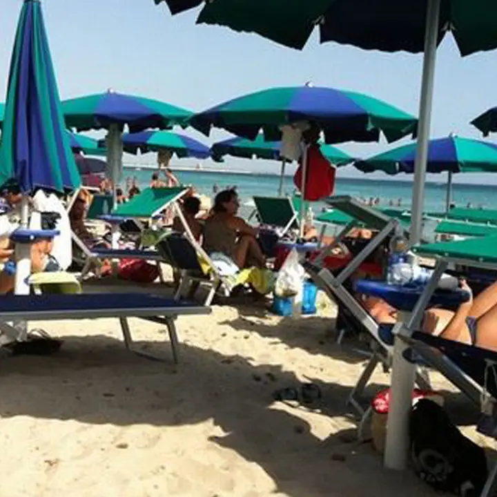 Calabria, lidi raddoppiati in 10 anni. E il lavoro sommerso dilaga