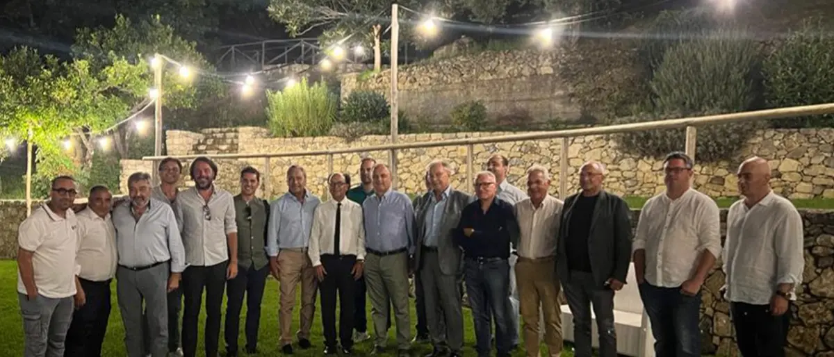 Cosenza, Guarascio incontra 12 sindaci del Tirreno per promuovere il brand lungo la costa