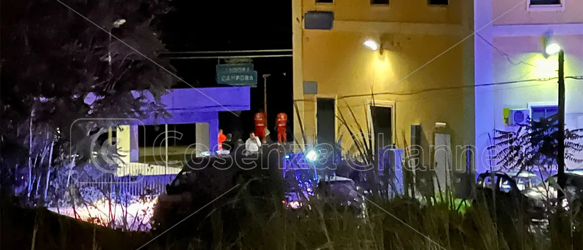 Amantea, tragedia immane: a Campora ragazzo travolto da un treno durante i fuochi